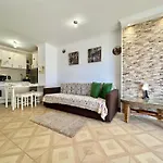 Torres De Yomely - M1f