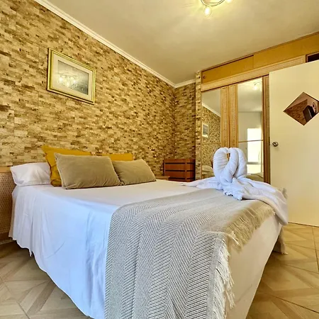 Torres De Yomely - M1f * 美洲海滩