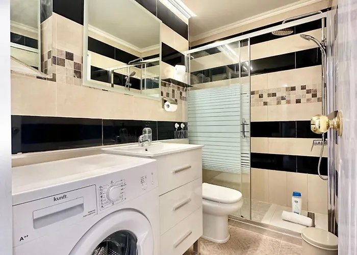 Torres De Yomely - M1f Playa de las Américas