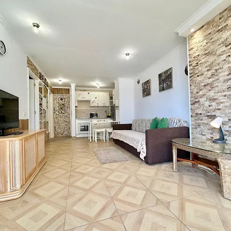 Torres De Yomely - M1f *