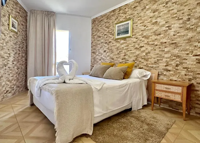 Torres De Yomely - M1f *